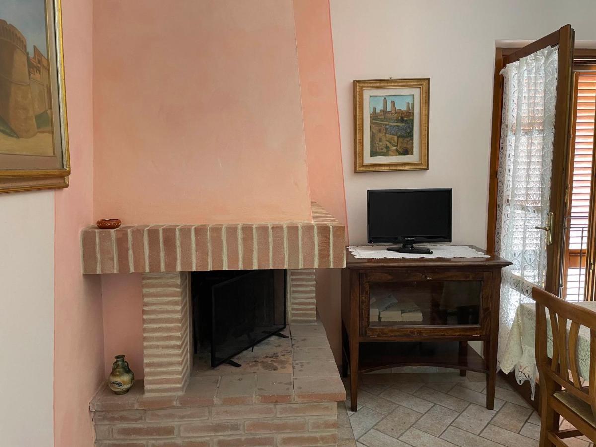 Casa Vacanza Le Case San Gimignano Ngoại thất bức ảnh